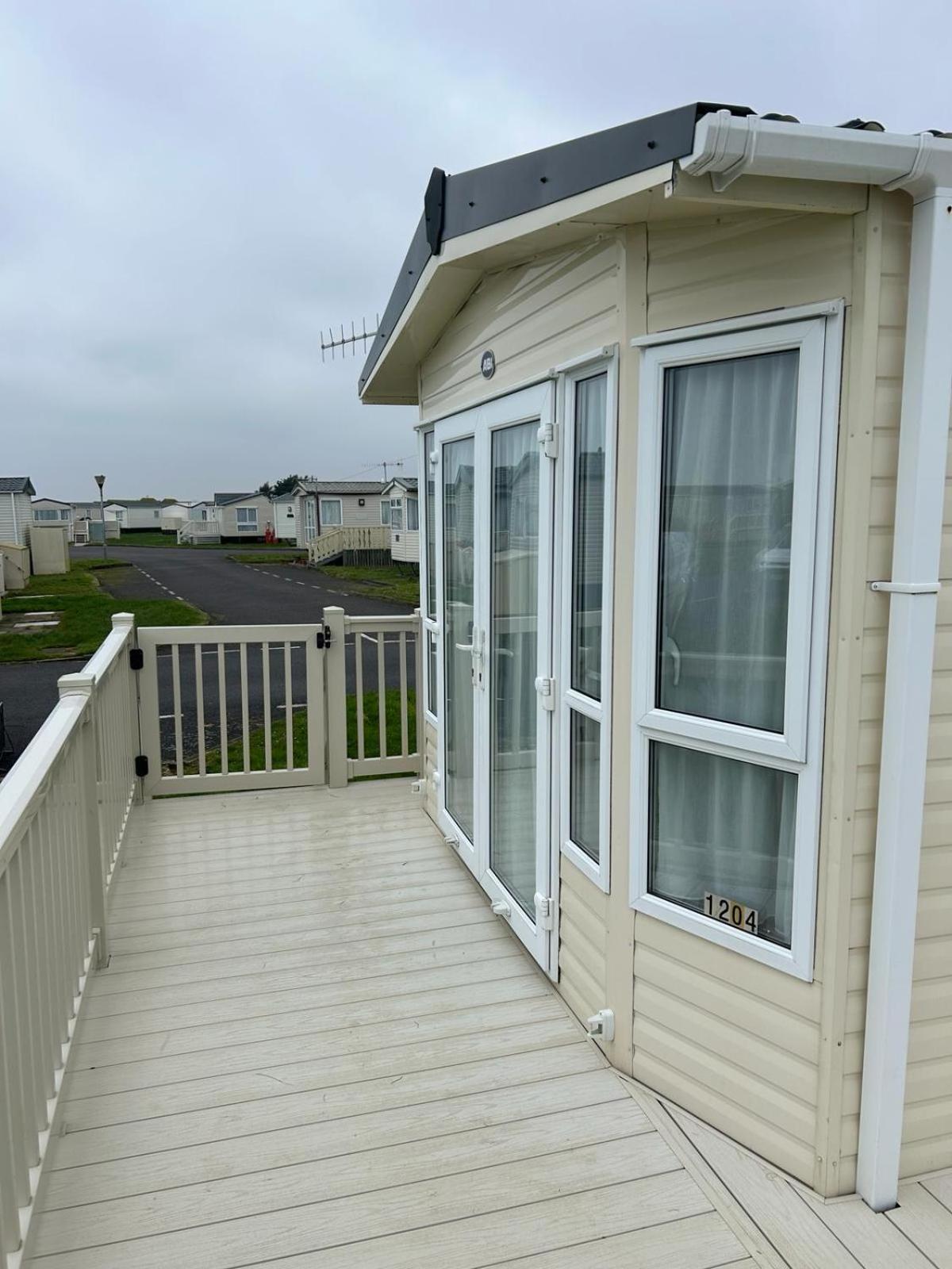 Villa Sunny Escape Selsey Esterno foto